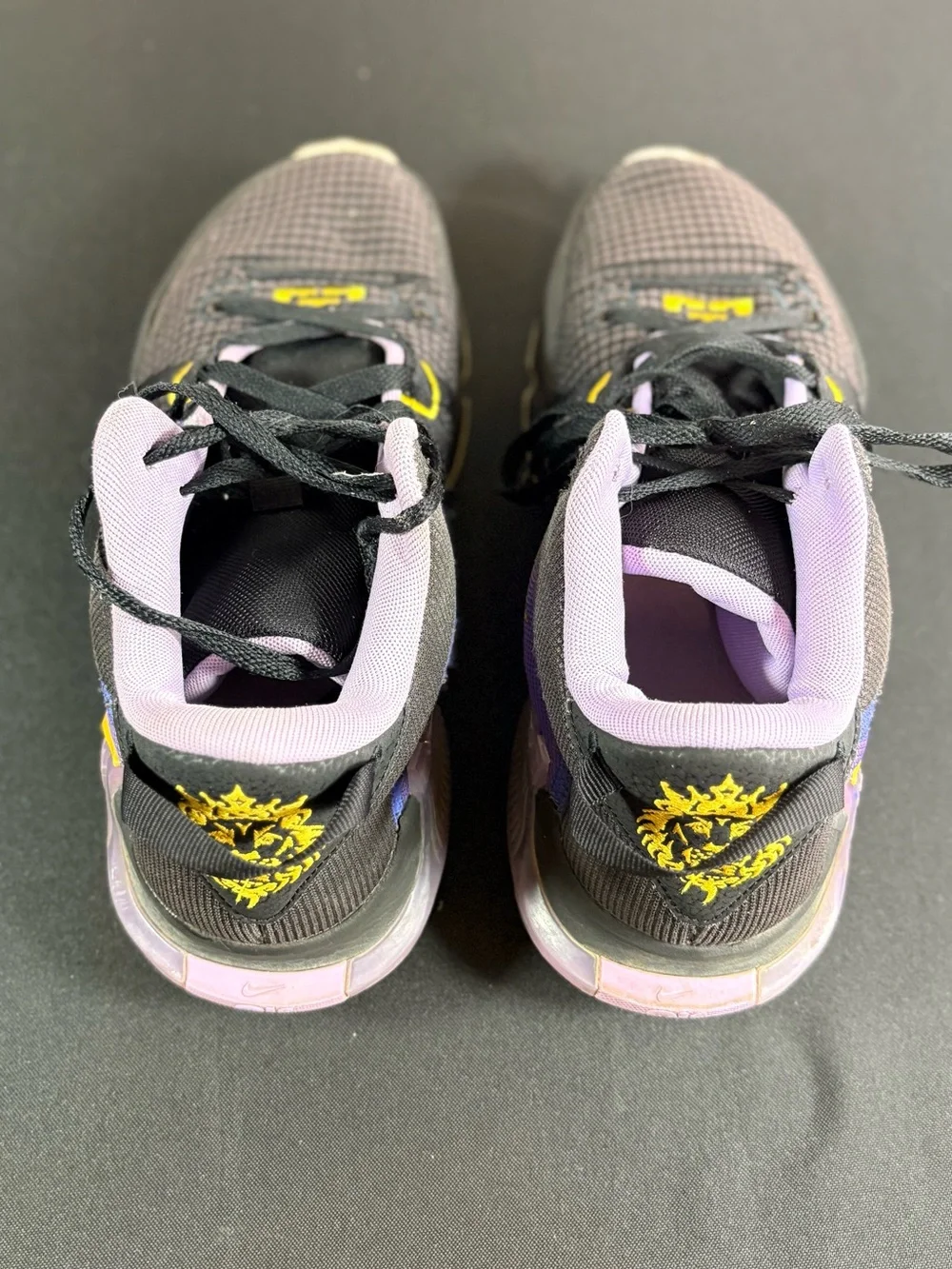 Nike mensBlack, Purple & Yellow Basketball Sneakers